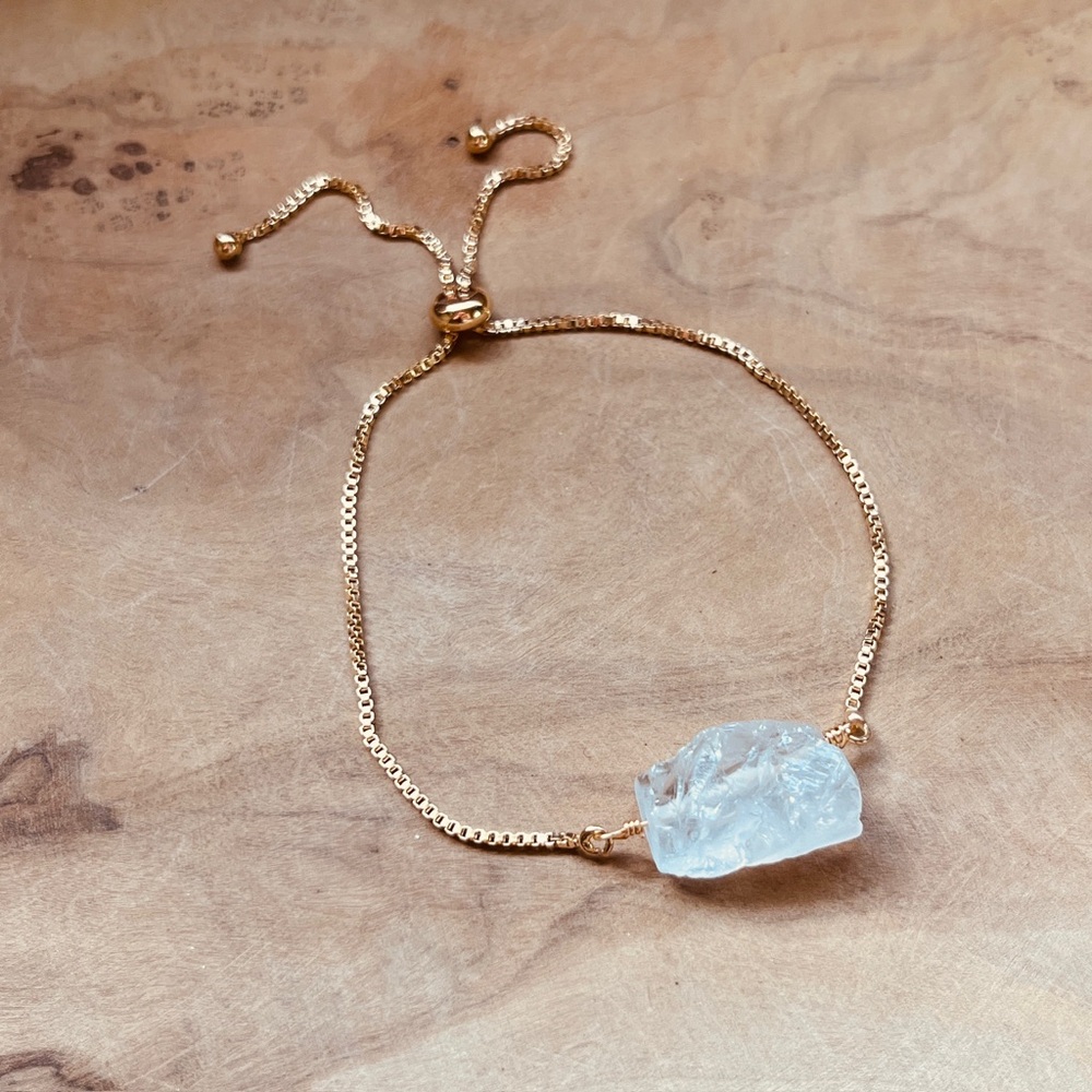 Adjustable Moonstone Bracelet – Dainty Gold Chain with Genuine Raw Moonstone
